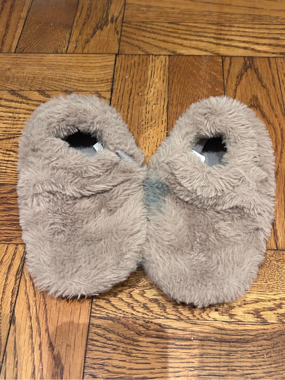 Ten Little Fuzzy Slippers, old size 10/11 (new Sz 9/10)